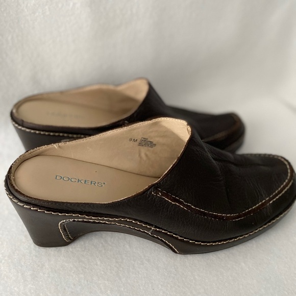 Dockers Brown Size 9M Leather Slip On Wedge Mule. - Picture 2 of 8